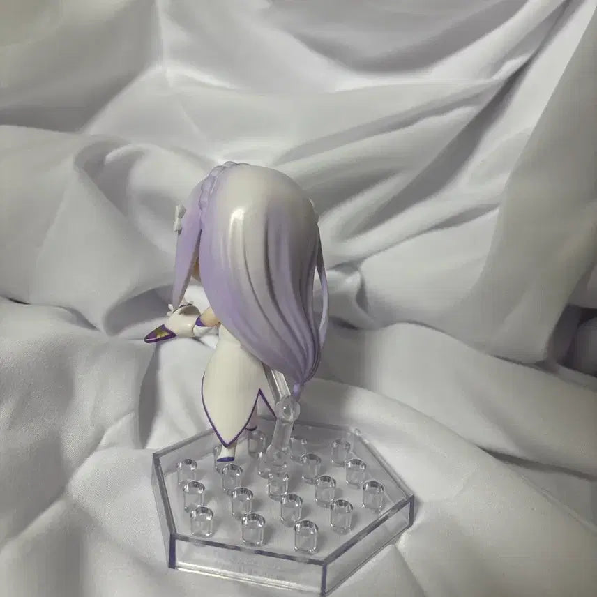 [BUNJANG] Re:Zero Emilia D-Form+ Figure / 리제로 에밀리아 dform+ 피규어