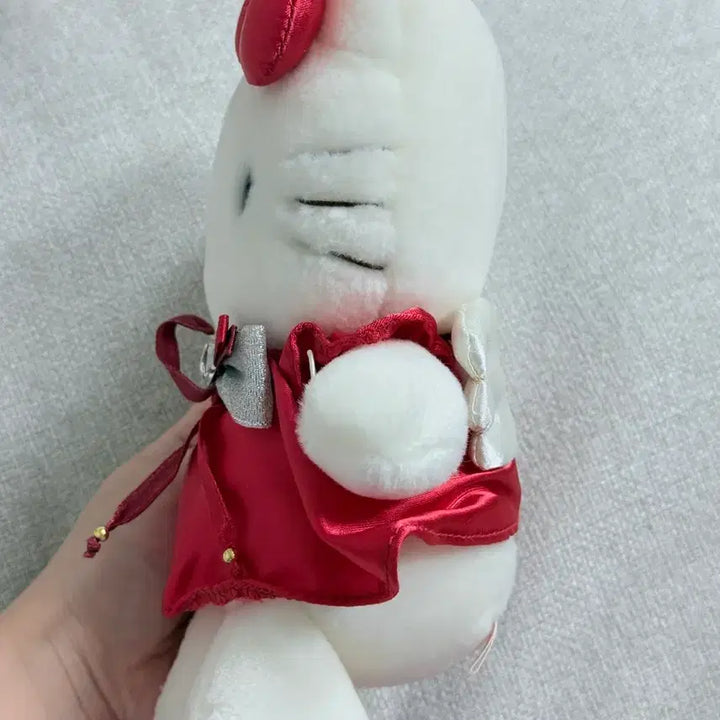 [BUNJANG] Classic Kitty Stuffed Toy / 고전키티