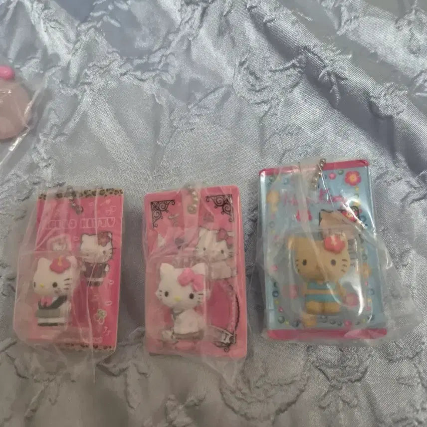 [BUNJANG] Sanrio Kitty Mini Package Gacha Set / 산리오 키티 미니패키지 가챠