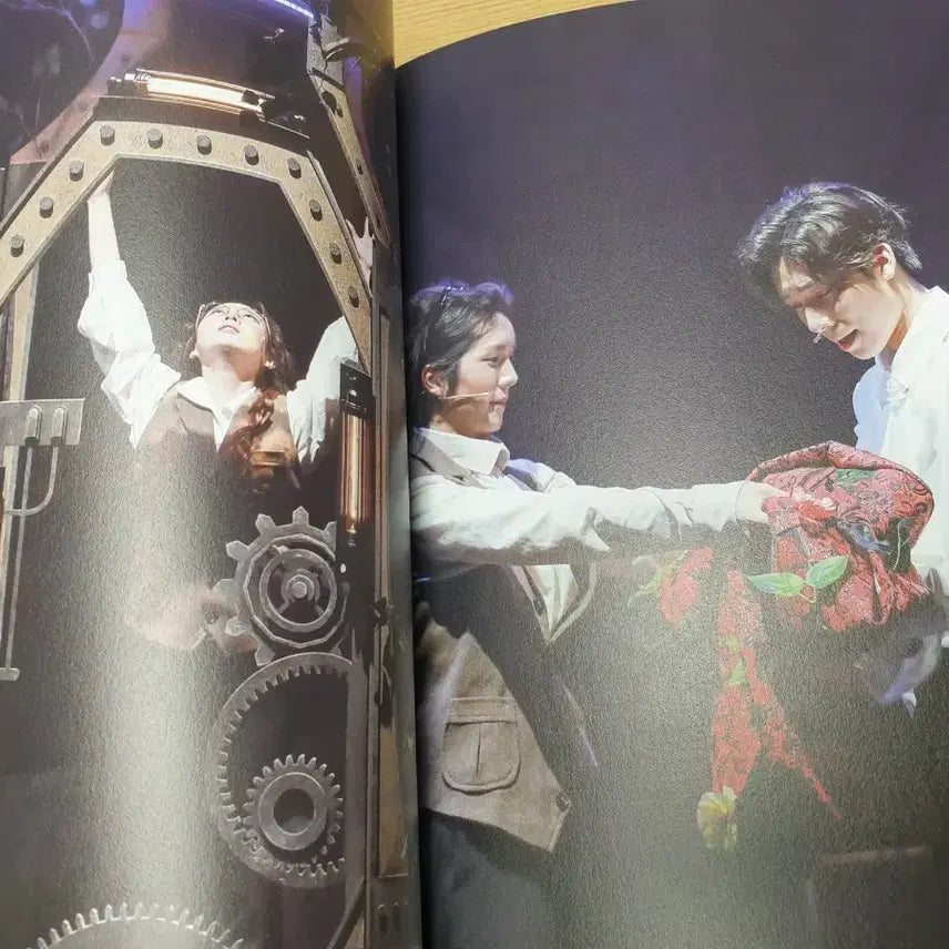 [BUNJANG] V Ever After Musical Photobook / 연뮤 21 뮤지컬 V에버 애프터 초연 재관 증정 포토북