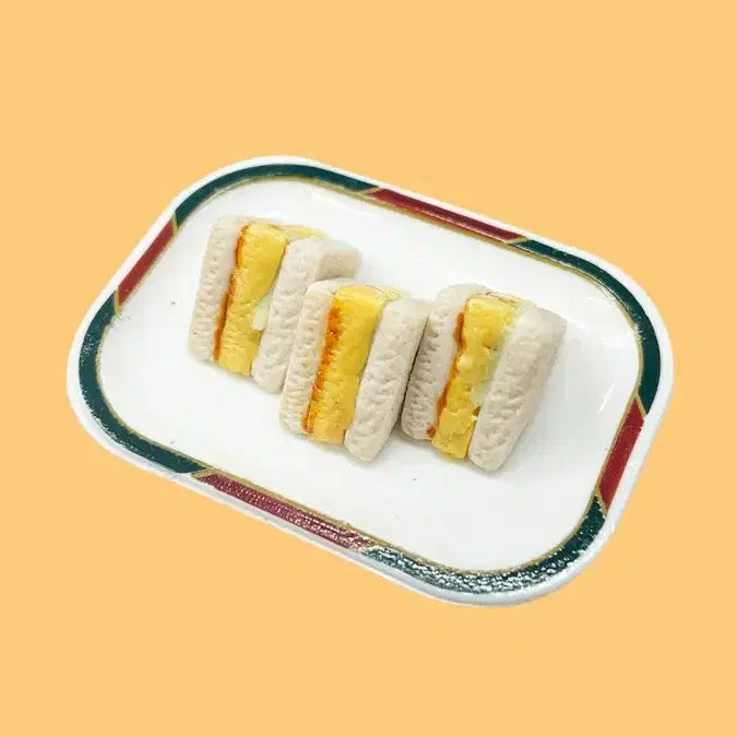 [BUNJANG] Tamago Sando (Egg Sandwich) Miniature 1/12 Scale Doll Accessory / 계란 샌드위치 단품 타마고 산도 일본 드림캡슐 한정 가챠 콘파루 미니어쳐 미니츄어 컬렉션 컴팔 1/12 인형 넨도로이드 호환 소품 레인보우 가챠