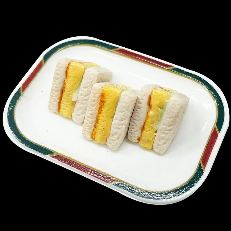 [BUNJANG] Tamago Sando (Egg Sandwich) Miniature 1/12 Scale Doll Accessory / 계란 샌드위치 단품 타마고 산도 일본 드림캡슐 한정 가챠 콘파루 미니어쳐 미니츄어 컬렉션 컴팔 1/12 인형 넨도로이드 호환 소품 레인보우 가챠
