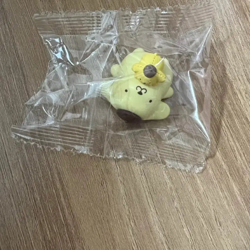 [BUNJANG] Sanrio Characters Pompompurin Plush Doll (Sealed) / 산리오 캐릭터즈 봉제인형과 함께 폼폼푸린