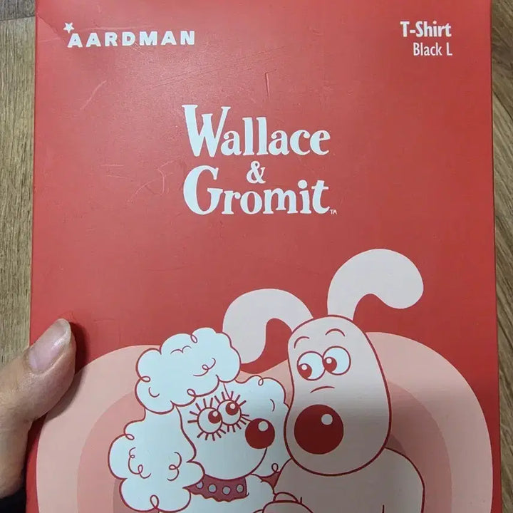 [BUNJANG] Wallace &amp; Gromit Black T-Shirt (L) / 월레스와 그로밋 티셔츠 블랙 L
