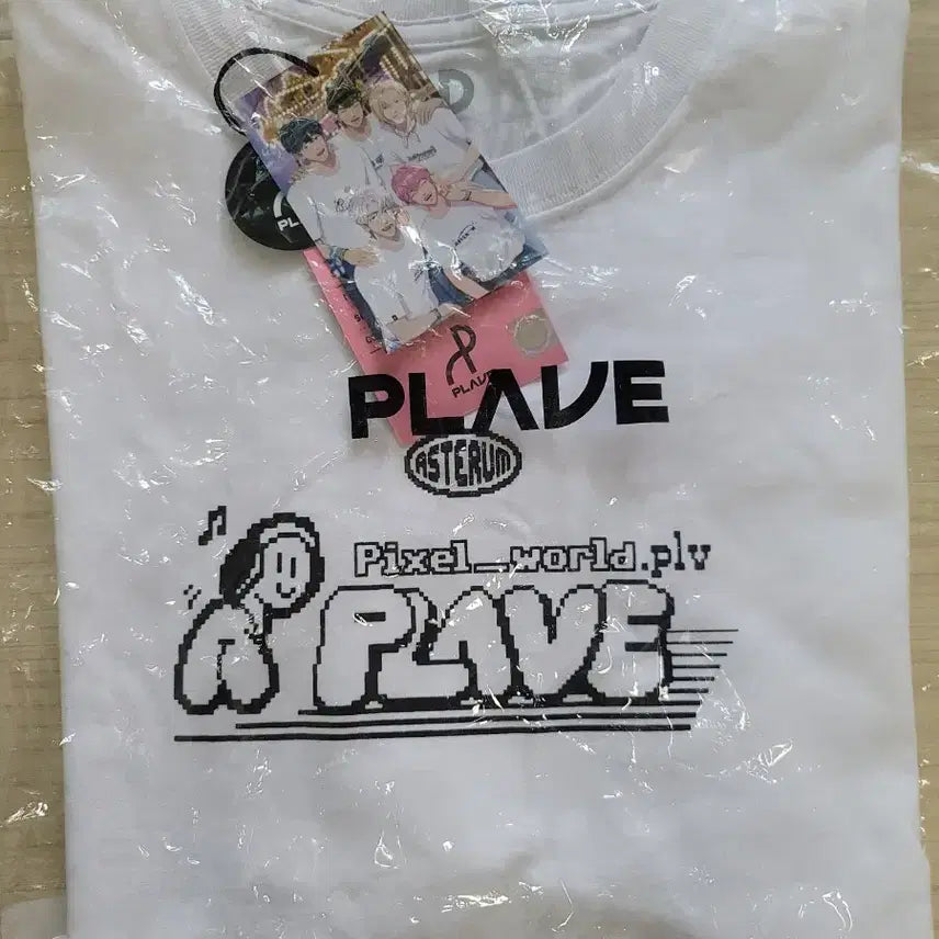 [BUNJANG] PLAVE PHEYEZ PixeWorld Yejun T-shirt / [단순개봉/미사용]플레이브 더현대 픽셀월드 예준 티셔츠 반팔 반팔티