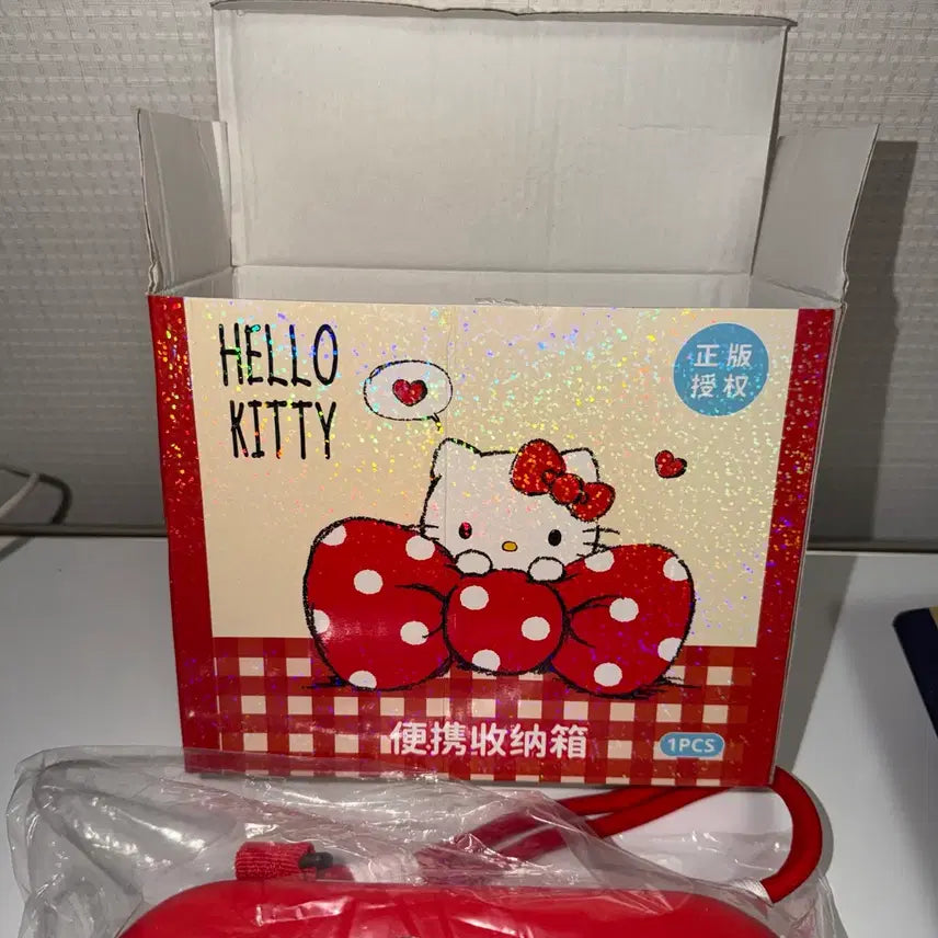 [BUNJANG] Sanrio Hello Kitty Mini Ready Bag Pouch / 산리오 헬로키티 키티 미니 레디백 파우치 여행용 새상품
