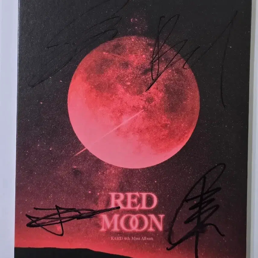 [BUNJANG] KARD RED MOON Signed Album / KARD RED MOON 싸인앨범 팔아요
