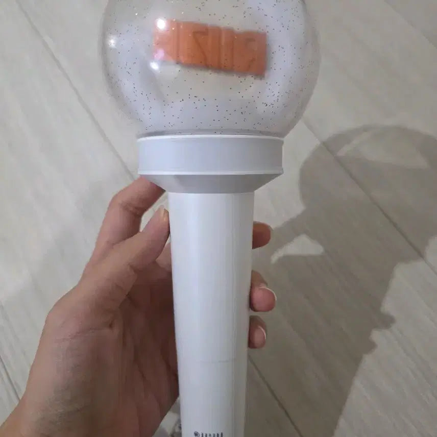[BUNJANG] RIIZE Official Lightstick + Ddeolbyeong Lightstick Cape Bundle Set / 라이즈 응원봉+똘병 응원봉 케이프 일괄판매