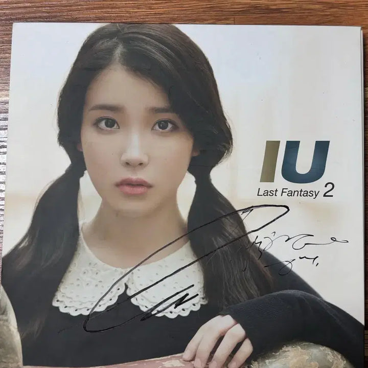 [BUNJANG] IU Last Fantasy 2 Album Autographed / 아이유 Last Fantasy 2 앨범 친필 싸인