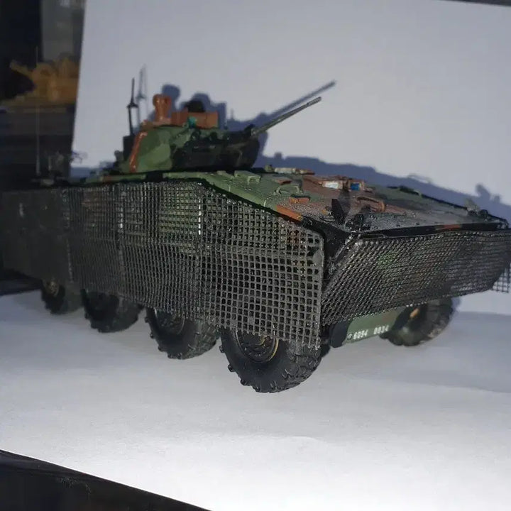 [BUNJANG] Warrior Armored Vehicle Model Camouflage 1/35 Scale / 워리어 장갑차 모형 위장무늬