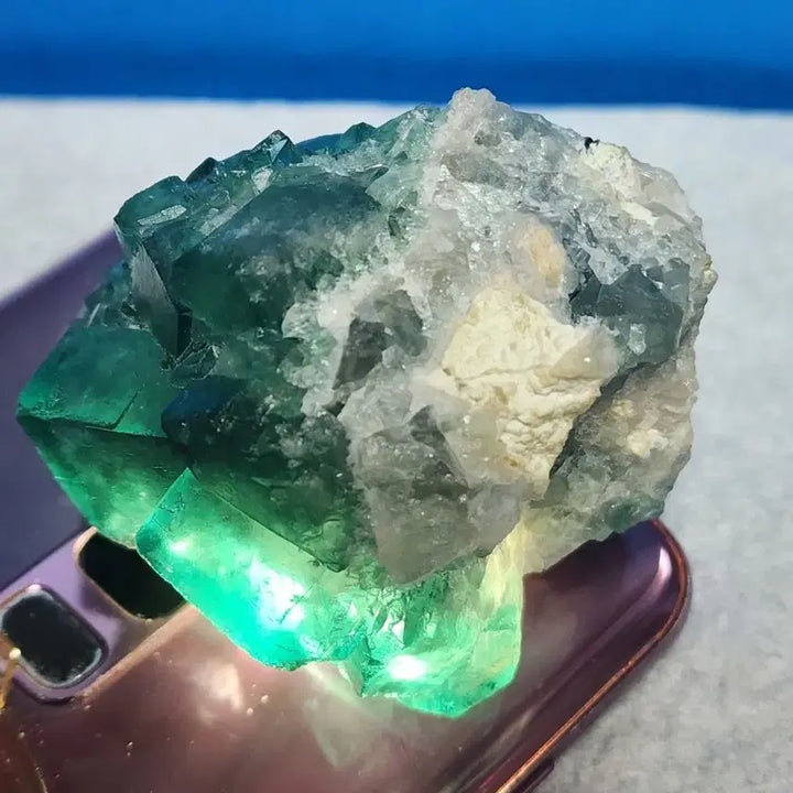 [BUNJANG] Natural Green Fluorite Cluster Raw Stone with Stand / 천연 녹색 형석 클러스터 원석+받침대