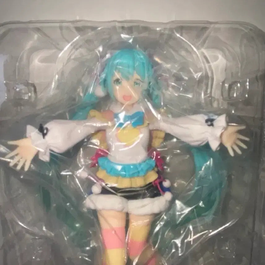 [BUNJANG] Hatsune Miku Winter Image Figure / 하츠네미쿠 winter image 피규어