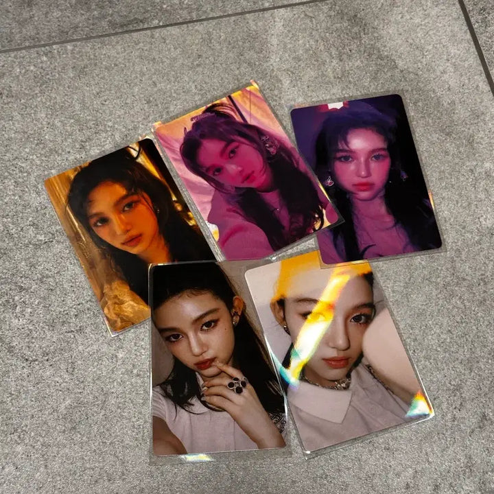 [BUNJANG] NewJeans Danielle Official Photocard Bundle Set (5 cards) / 뉴진스 다니엘 공식 포카 5장 일괄( 택포)