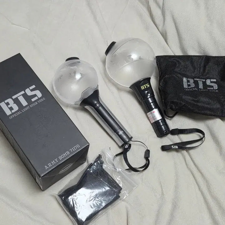 [BUNJANG] BTS Army Bomb Version 1 &amp; 2 Lightstick / 방탄 bts 응원봉 아미밤1,2