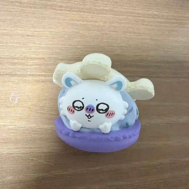 [BUNJANG] Chiikawa Momonga Macaron Figure / 치이카와 모몽가 마카롱 피규어