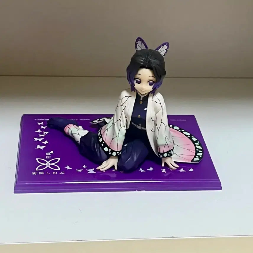 [BUNJANG] Demon Slayer Shinobu Palm Figure / 귀멸의 칼날 시노부 gem 손바닥 피규어