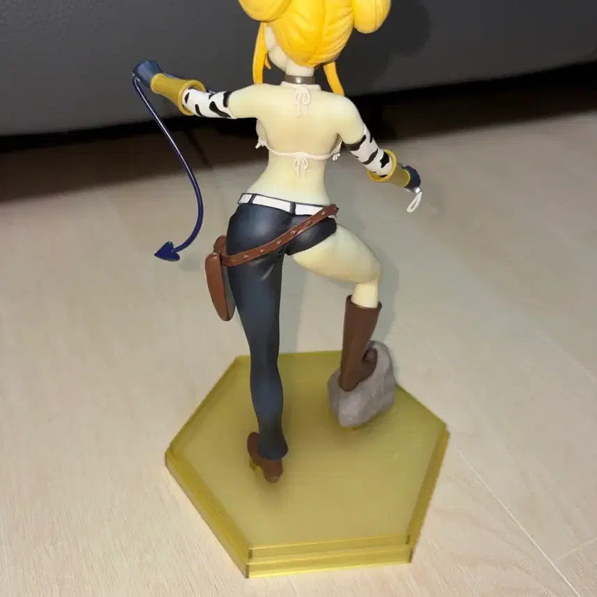 [BUNJANG] Fairy Tail Lucy Taurus Form Figure / 페어리테일 팝업퍼레이드 루시 타우로스폼ver 피규어