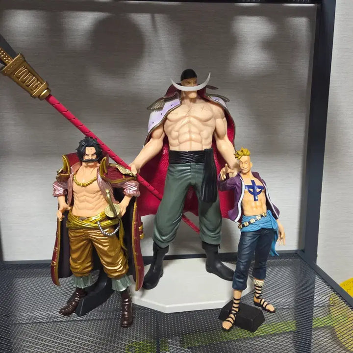 [BUNJANG] One Piece Figure Set: Gol D. Roger, Whitebeard, Marco / 원피스 피규어 골드 D 로저 흰수염 마르코