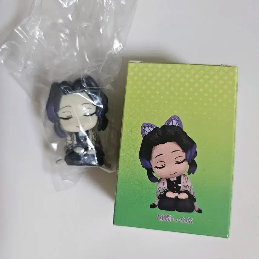 [BUNJANG] Demon Slayer Shinobu Mini Figure / 귀멸의 칼날 시노부 미니 피규어