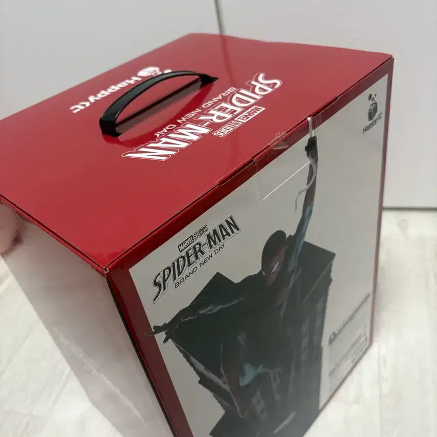 [BUNJANG] Spider-Man Happy Kuji A Prize Figure (Sealed) / 미개봉/ 스파이더맨 해피쿠지 A상 피규어