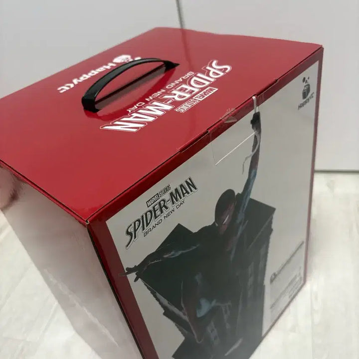 [BUNJANG] Spider-Man Happy Kuji A Prize Figure (Sealed) / 미개봉/ 스파이더맨 해피쿠지 A상 피규어