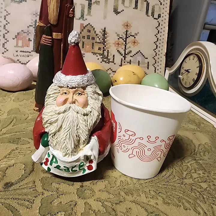 [BUNJANG] Santa Claus Hard Plastic Figurines (Set of 2) / 미국서온 산타클로스 딱딱한 통프라스틱 계통 2종류에10000원 튼튼합니다