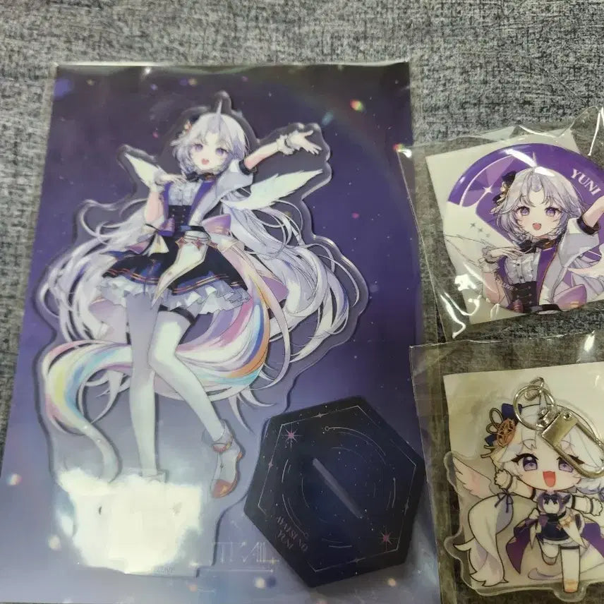 [BUNJANG] Stellive Ayatsuno Yuni Concert Goods Bundle Set / 스텔라이브 아야츠노 유니 콘서트 굿즈 일괄 판매