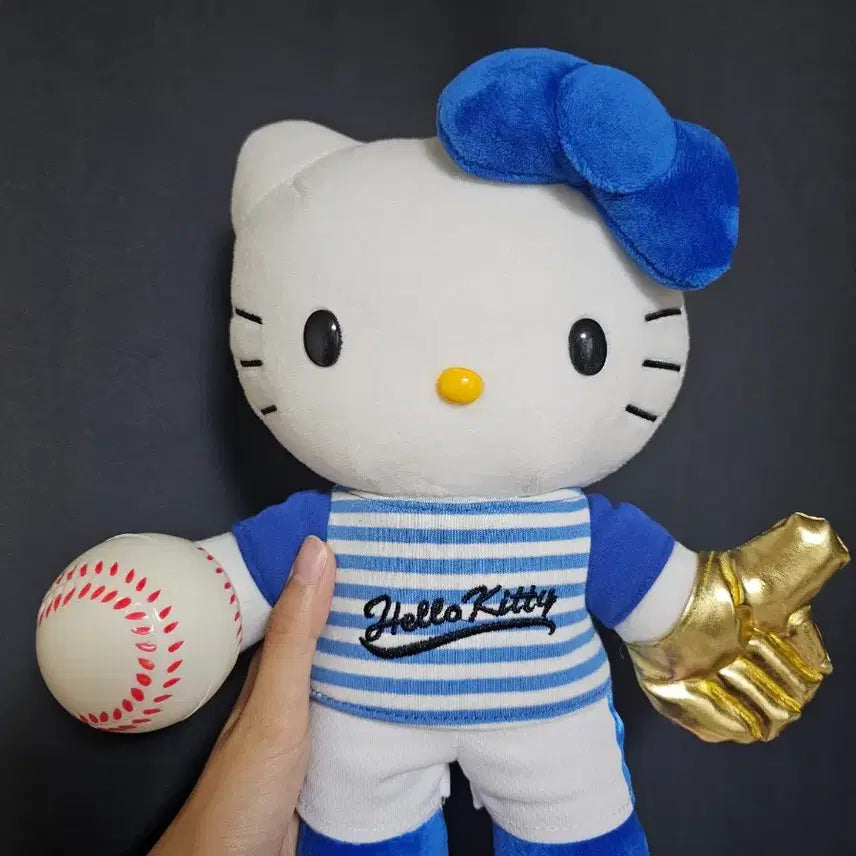 [BUNJANG] Hello Kitty Baseball Plush Blue Stripe Uniform / 헬로키티 야구 인형 파랑 줄무늬
