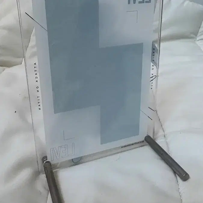 [BUNJANG] Attack on Titan Levi Final Season Acrylic Stand / 리바이 파이널 시즌 아크릴 스탠드