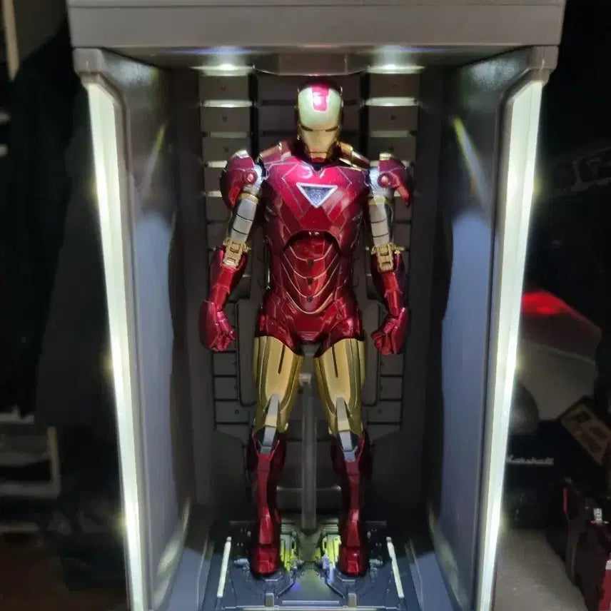 [BUNJANG] ZdToy Iron Man / zdtoy 아이언맨 + 격납고 세트