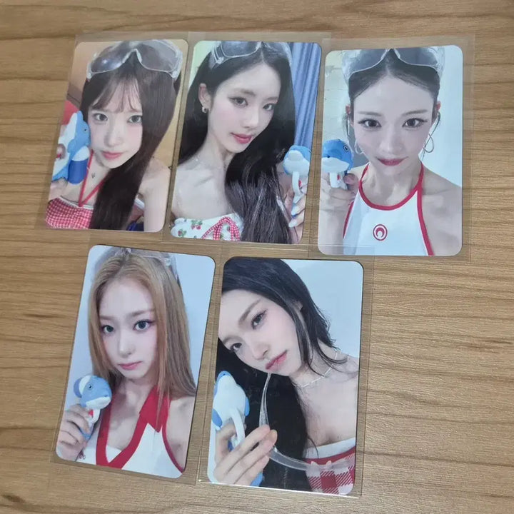 [BUNJANG] fromis_9 Poolside Photocard Set / 프로미스나인 물놀이 포카세트