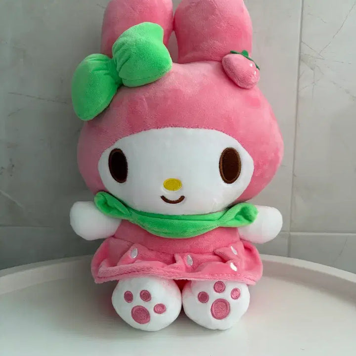 [BUNJANG] My Melody Strawberry Plush Doll (Medium Size) / 중형)마이멜로디 딸기 봉제인형