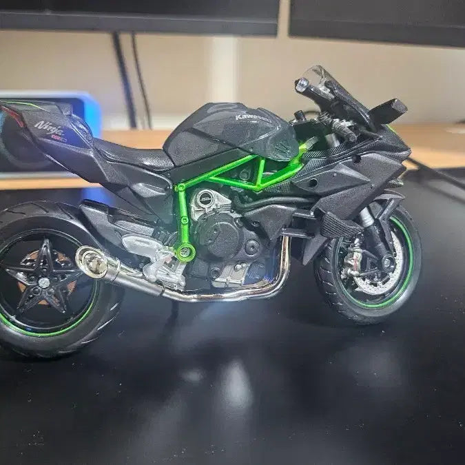 [BUNJANG] Kawasaki Ninja H2R Model Figure / 가와사키 닌자 H2R 피규어팝니다