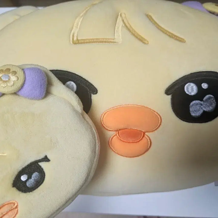 [BUNJANG] IVE Rei Pouch &amp; Cushion / 매물없음)미니브 나오리 파우치,쿠션 판매