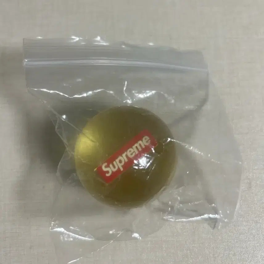 [BUNJANG] Supreme 18FW Bouncing Ball (Unused) / 슈프림 18FW 탱탱볼 (미사용)