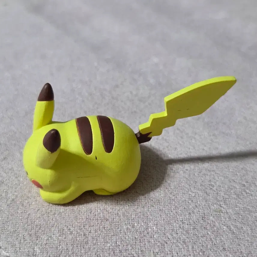 [BUNJANG] Pikachu Metamon Gacha Figure / 변신 메타몽 피카츄 가챠 피규어