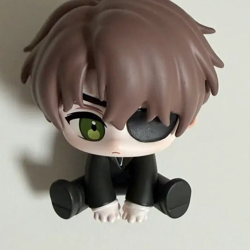 [BUNJANG] Gaedam Chulgeun Baek Sa-heon Sitting Figure / 괴담출근 백사헌 모두앉아 피규어