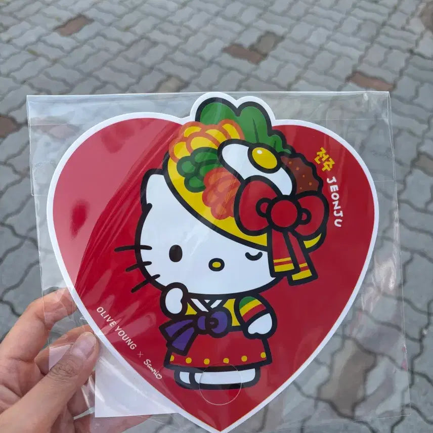 [BUNJANG] Hello Kitty Olive Young Fan (Jeonju) / 헬로키티 올리브영 부채 전주