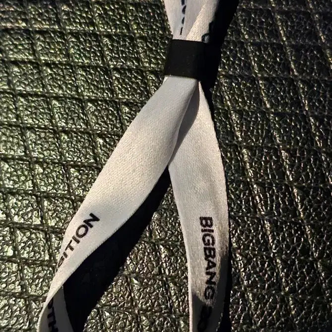 [BUNJANG] BIGBANG 20th Anniversary Exhibition Bracelet / 빅뱅 20주년 전시회 팔찌 최저가 팝니다!