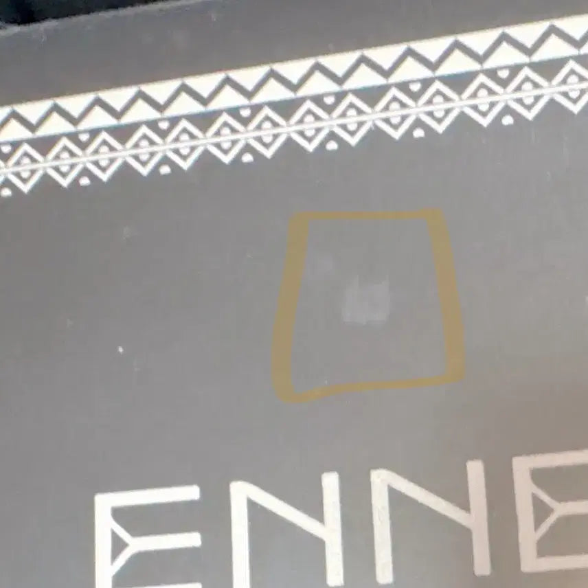 [BUNJANG] Mopeun Ennead Tin Case / 모펀 엔네아드 틴케이스 판매합니다