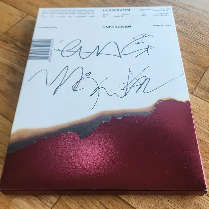 [BUNJANG] LE SSERAFIM UNFORGIVEN Signed Album / 르세라핌 UNFORGIVEN 싸인앨범