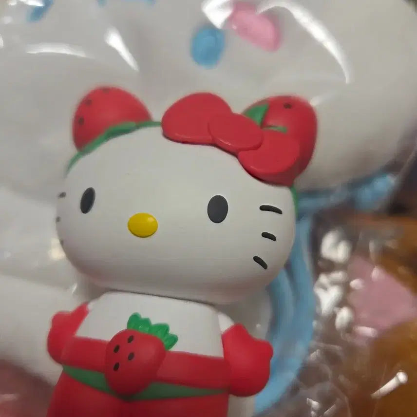 [BUNJANG] Ichigo Hello Kitty Figure / 이치고키티 피규어