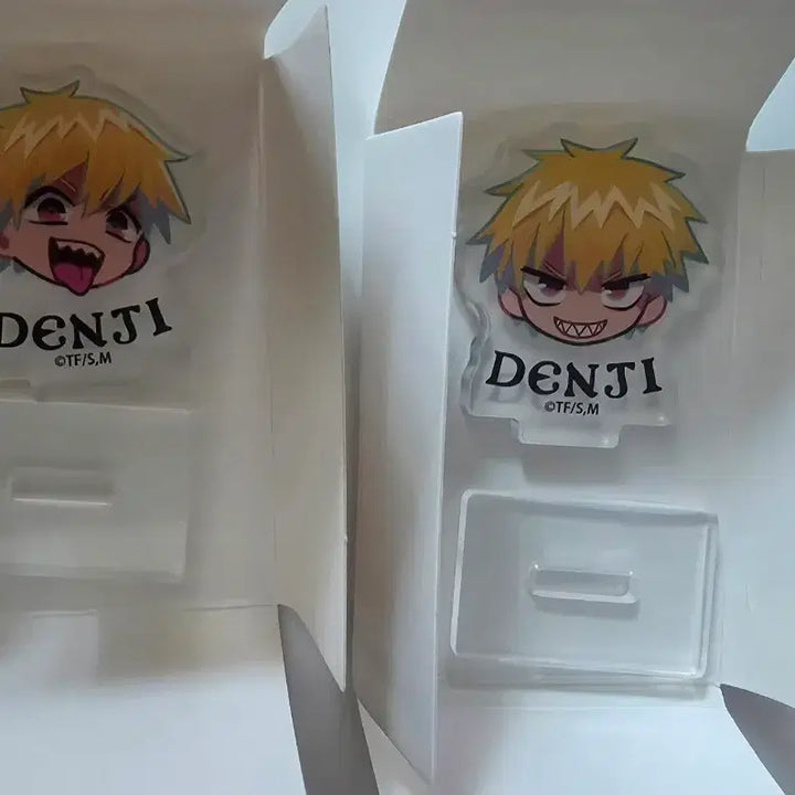 [BUNJANG] Chainsaw Man Trading Random Mini Acrylic Stand - Power, Denji, Kobeni - 5 Types Bundle Set / 체인소맨 트레이딩 랜덤 미니 아크릴 스탠드 파워 덴지 코베니 5종 일괄