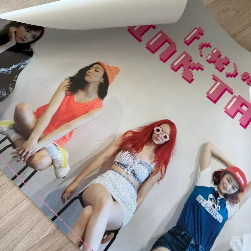 [BUNJANG] f(x) Pink Tape Poster / 에프엑스 f(x) 핑크테이프 포스터