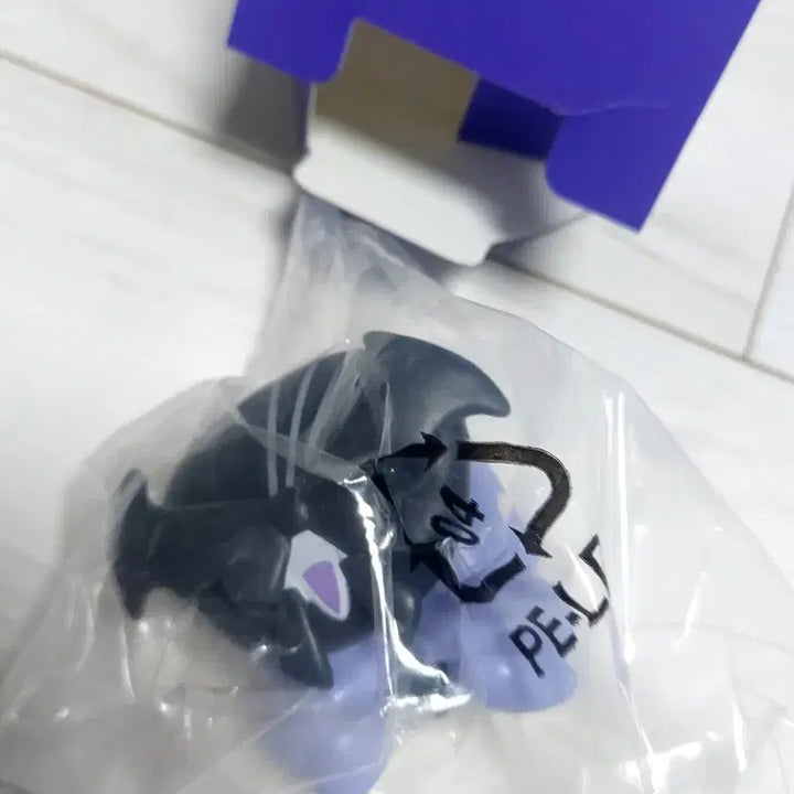 [BUNJANG] Thevanti Vivian Figure / (미개봉품) 젠존제 더벤티 꽃든 비비안 피규어