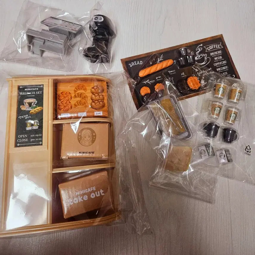 [BUNJANG] Mimi Doll Barista Accessory Bundle Set / (무료배송)미미인형 카페에서바리스타 소품만 전부일괄 판매합니다