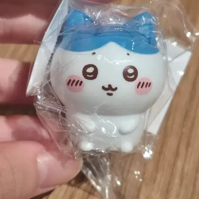 [BUNJANG] Chiikawa Floating Figure / 치이카와 피규어 판매