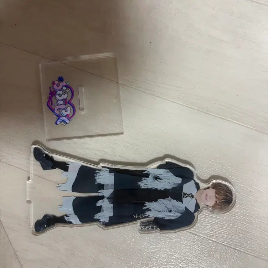 [BUNJANG] LoveSick Satsuki Acrylic Stand / 러브싯쿠 사츠키 아크릴
