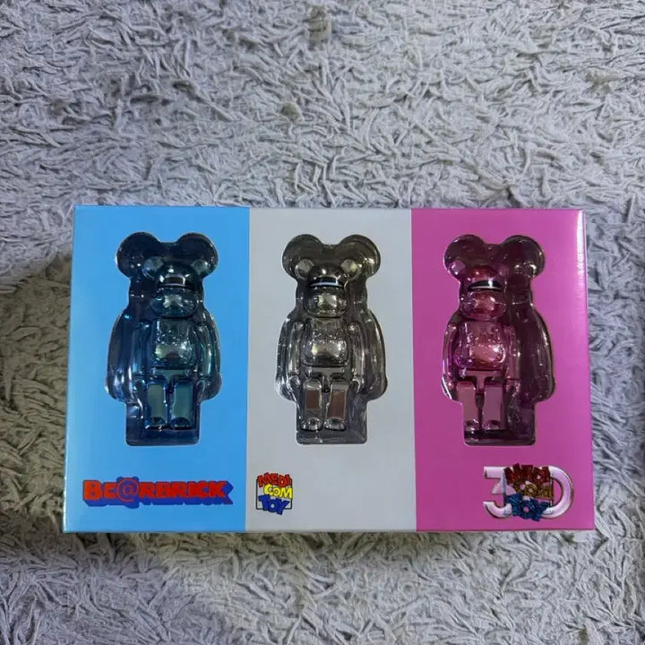 [BUNJANG] Bearbrick Hajime Sorayama 100% Set / 베어브릭 익스히비션 소라야마 100% 세트