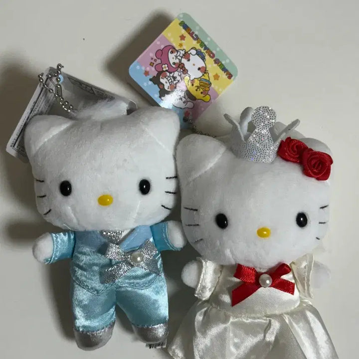 [BUNJANG] Sanrio Hello Kitty &amp; Daniel Wedding Doll Set / 산리오 캐릭터 헬로키티 다니엘 인형 세트